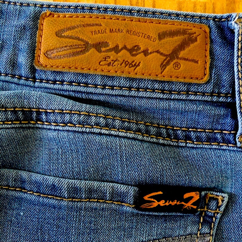 Seven7 cropped women’s jeans